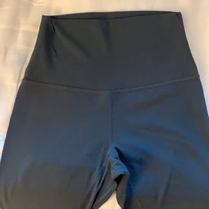 Lululemon Align 28” (full length)